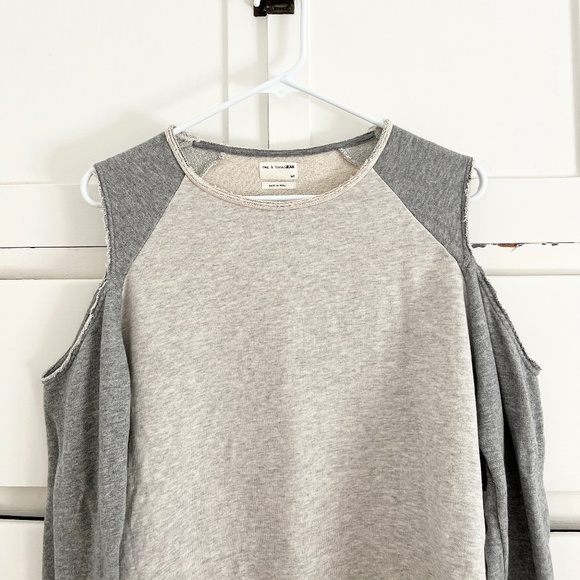 RAG & BONE Standard Issue Slash Pullover Cold Shoulder Sweatshirt Size Small - Picture 3 of 6